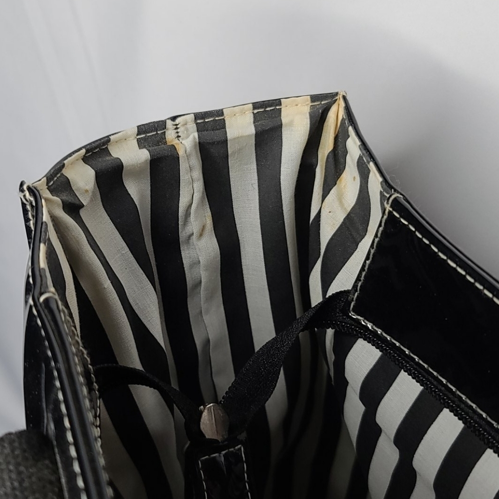Sondra Robert's black glossy large tote bag - Picture 8 of 8